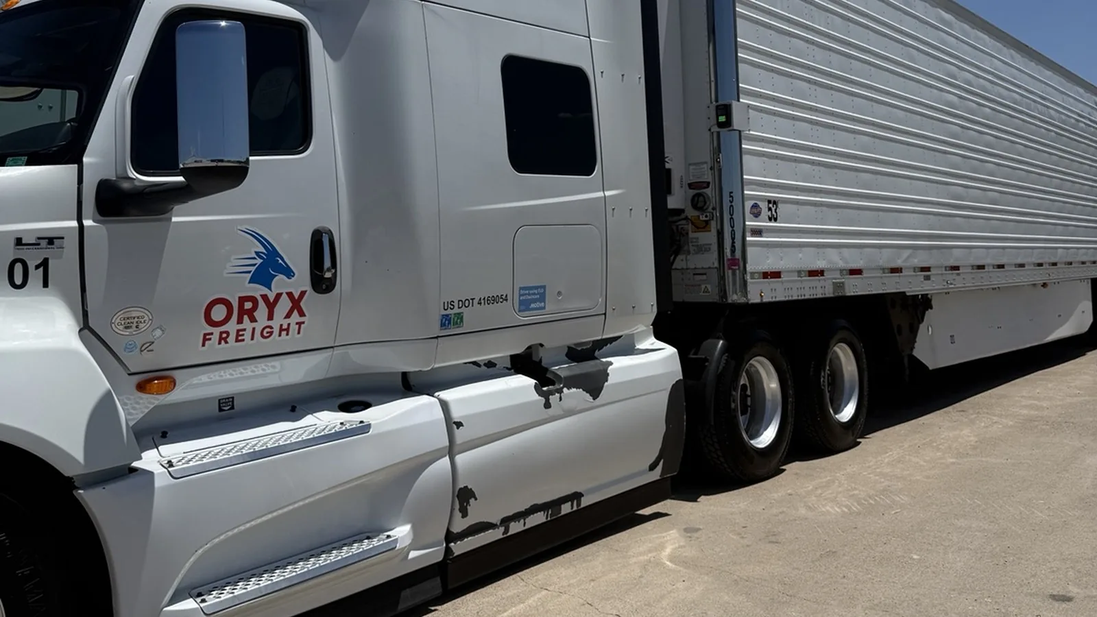 Oryx Freight truck and refrigerated trailer